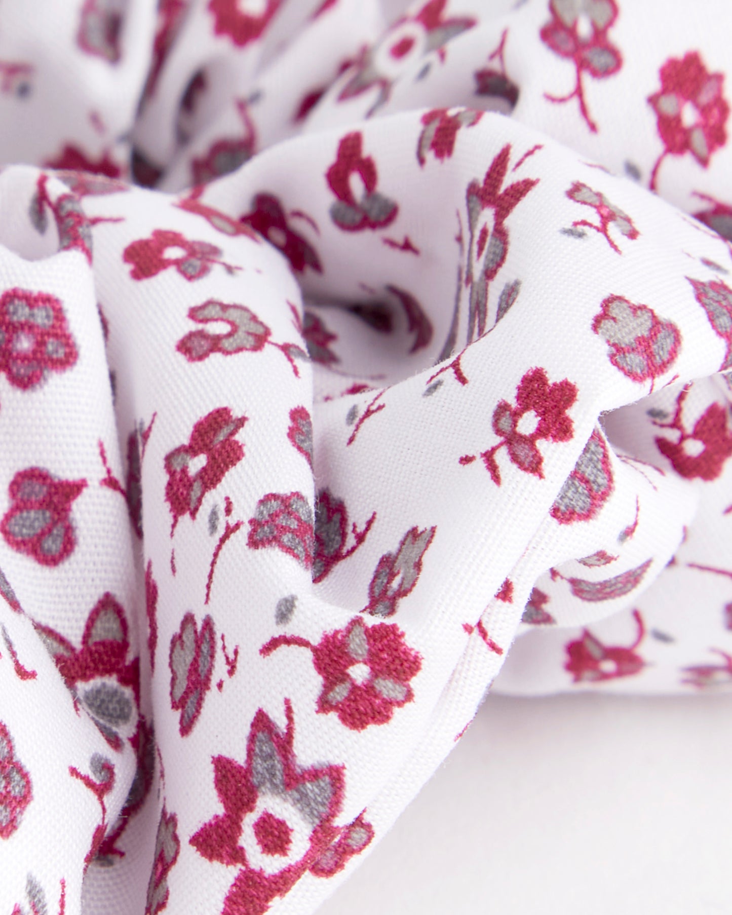 Girls White/Red Summer Scrunchie