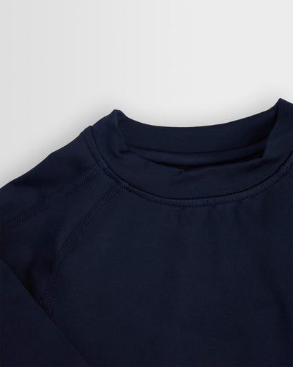 Close up of crew neck navy baselayer