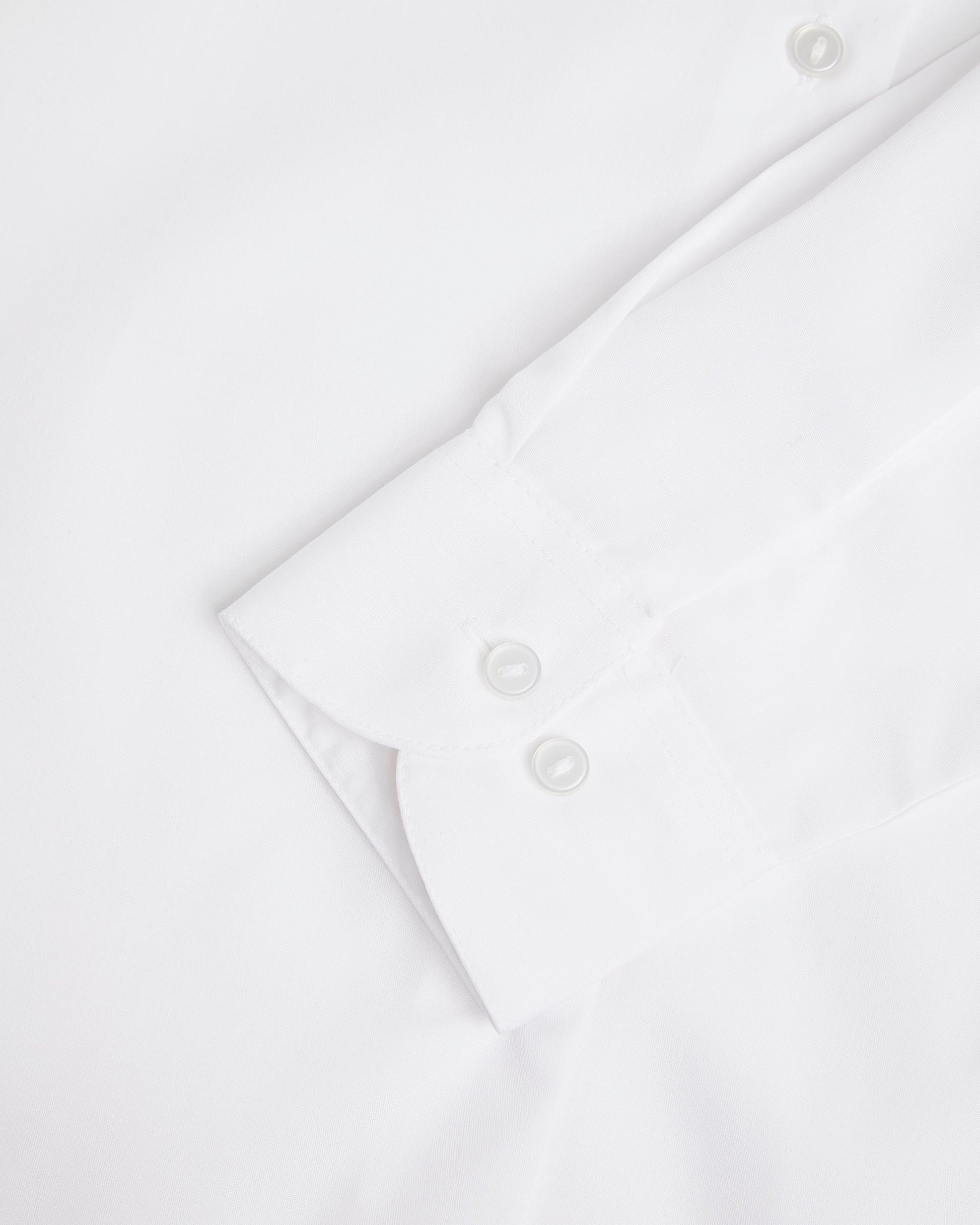 Close up of long sleeve cuff 